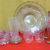 چینی وکریستال|ظروف سرو و پذیرایی|مشهد, خواجه ربیع|دیوار