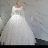 لباس عروس در حد نو