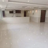130متر آپارتمان با ویو خوب