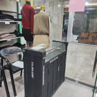 واگذاری مغازه پوشاک زنانه باتمام اجناس ودکوراسیون