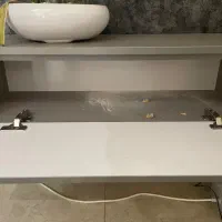 میز تلوزیون|میز تلویزیون|تهران, آبشار تهران (دریاچه)|دیوار