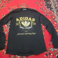 تیشرت آستین بلند  ب یک عدد شلوار نو