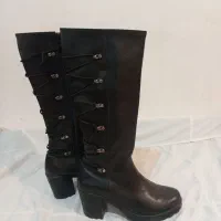 چکمه|کیف، کفش، کمربند|اهر, |دیوار