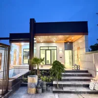 ویلای-مدرن-330-متری-با-استخر-حیاط-سازی-شیک