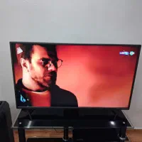 ال ای دی هوشمند ۵۰ اینج|تلویزیون و پروژکتور|هشتگرد, شهرک ولیعصر (مصلی)|دیوار