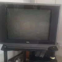 میز و تلویزیون