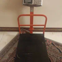 ترازو دیجیتال تاشو 300کیلویی