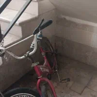 دوچرخه ۲۰|دوچرخه، اسکیت، اسکوتر|پرند, فاز ۱|دیوار