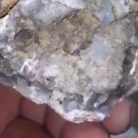 فروش  یک قطعه سنگ عقیق تراش نخورده  زیبا|کلکسیون اشیاء عتیقه|واجارگاه, |دیوار