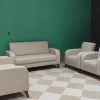 مبل راحتی هفت نفره (به مدت دو هفته)