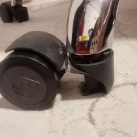 صندلی چرم . صندلی پشت توری رادسیستم. میز تحریر|دفتر کار|تهران, مرزداران|دیوار