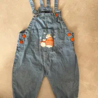 پوشاک بچگانه