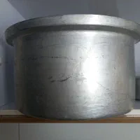 قابلمه روی سایز دهانه ۴۵ سانت و تابه دهانه ۴۳ سانت