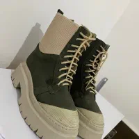 بوت دخترانه