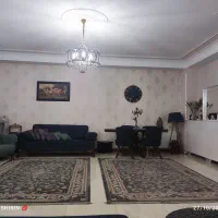 واحد ۱۲۷متر خوش نقشه ۳خواب در باغستان غربی