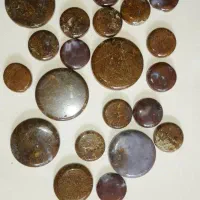 فروش نگین و گردنبند وسنگ راف به قیمت عمده|جواهرات|اصفهان, تخت فولاد|دیوار