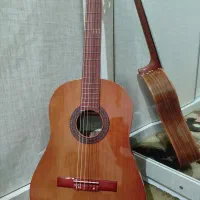 گیتار نورانیا