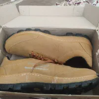 کفش مردانه ۴۳ Calvin Klein رنگ کرم