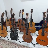 فروش انواع گیتار اسپانیایی