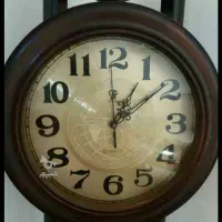 ساعت ایستاده چوبی قدیمی