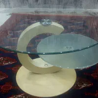 میز گرد شیشه ای