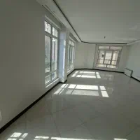 داراباد/ 150متر/ غرق در نور/ رهن کامل