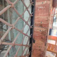 نصب کرکره برقی وسنتی خدمات در طول شبانه روز