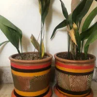 یه جفت گلدان سفالی طرح دار