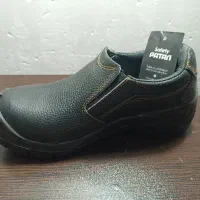 کفش کار بسیار باکیفیت سایز38|کیف، کفش، کمربند|لنجان, |دیوار