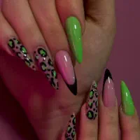 کاشت ژورنالی و ساده ناخن