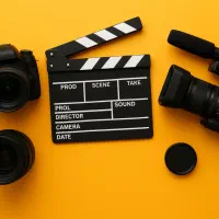 دعوت به همکاری عکاس و فیلمبردارحرفه‌ای پروژه‌ای