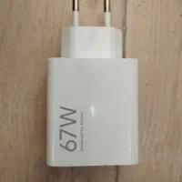 یک عدد شارژر شیائومی اورجینال سالم  به شرت