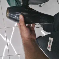 دو عدد سشوار یکی معمولی یکی حرفه ای|آرایشگاه و سالن‌های زیبایی|تاکستان, |دیوار