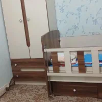 تخت وکمد بچه تمیز وسالم