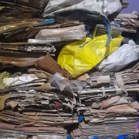 ضایعات کارتن پلاستیک آهن قوطی رانی و...