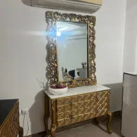 کنسول و آینه ارایشگاه و صندلی
