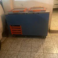 فریزر. صندوقی کم کار در حد نو