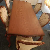 میز نهار خوری در حد نو