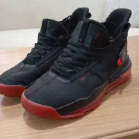 کتونی نایک|کیف، کفش، کمربند|پرند, فاز ۵|دیوار