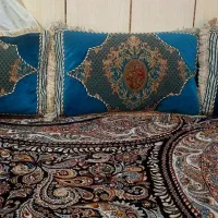 فروش ۱۶ عدد رو  پشتی با شش عدد کنار فرشی