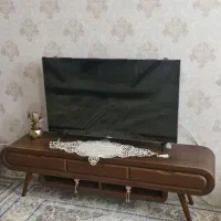 تلویزیون و میز تلویزیون