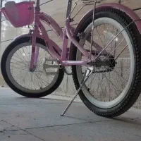 دوچرخه ۱۶|دوچرخه، اسکیت، اسکوتر|صدرا-فارس, فاز ۱|دیوار