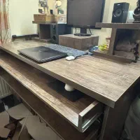 میز کار استودیو یا گیمینگ