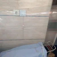 یک عددمحافظ تلویزیون ۴۳اینچ یا۴۵ اینچ
