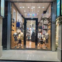 درب اتوماتیک و پارتیشن  و هند ریل و کابین دوش