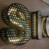 چلنیوم نئون|خدمات پیشه و مهارت|تهران, قیام|دیوار