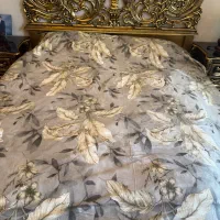 رو تختی طلایی