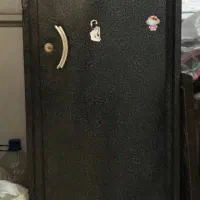 کمد لباسی دولنگه تمیز. بدون خط وخش