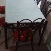 میز غذاخوری فلزی نونو اصلا استفاده نشده