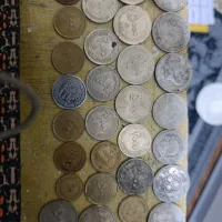 تعدادی سکه قدیمی ایرانی و خارجی متابق تصویر|کلکسیون سکه، تمبر، اسکناس|قدس, شهرقدس|دیوار